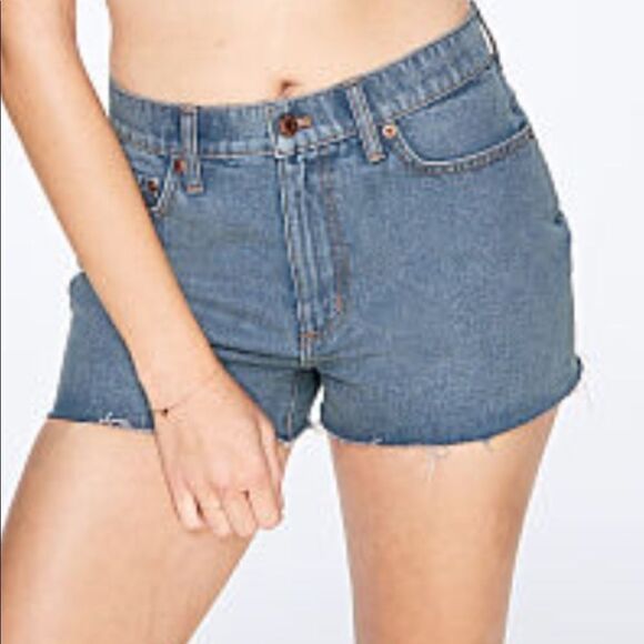 Pink Victoria’s Secret size 25 jean shorts distressed raw edges blue high rise - Picture 1 of 3